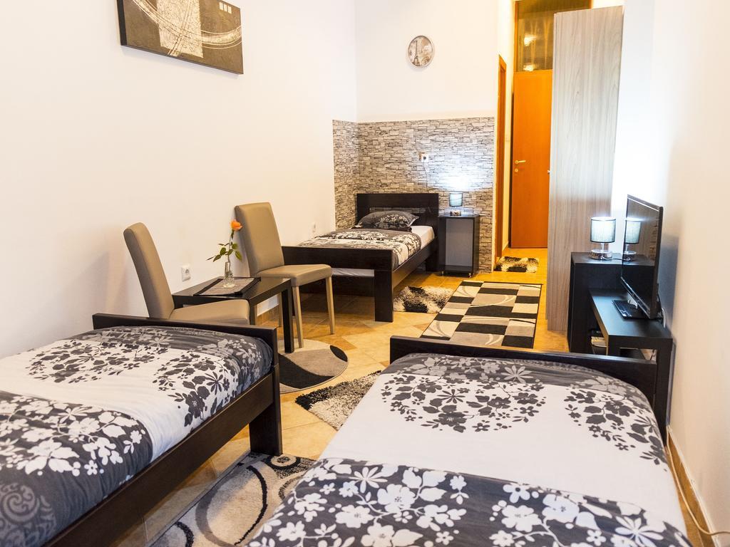 Apart Hotel Kalonis Escópia Quarto foto