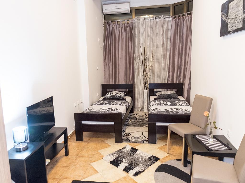 Apart Hotel Kalonis Escópia Quarto foto