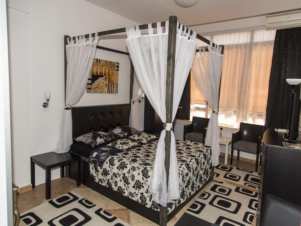 Apart Hotel Kalonis Escópia Quarto foto